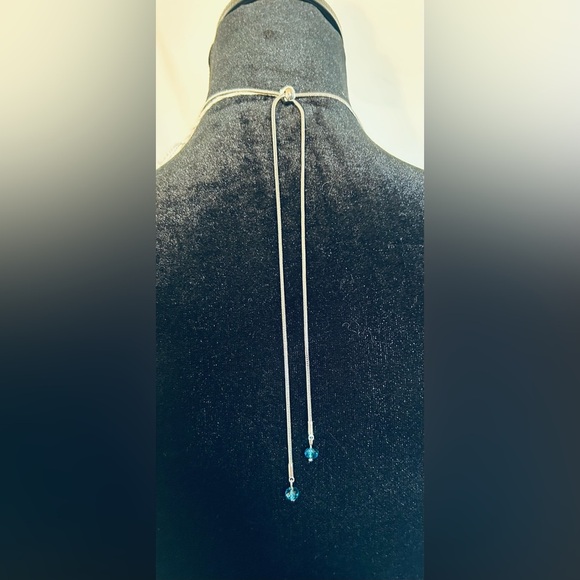 Elegant Multi-Stone Pendant Necklace - Picture 2 of 3